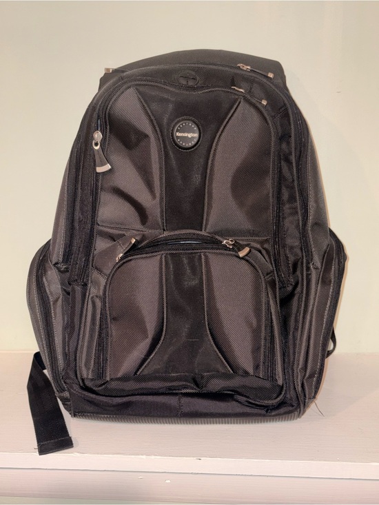 Kensington Other - Kensington Contour Laptop Backpack